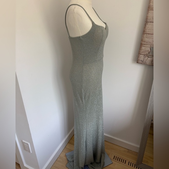 Windsor Green Sleeveless Dress - Picture 2 of 7